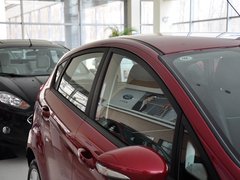 2013款 两厢 1.5L DCT 时尚型