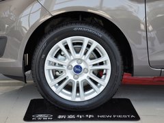 2013款 两厢 1.5L DCT 时尚型