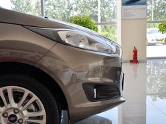 2013款 两厢 1.5L DCT 时尚型