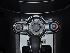 2013款 两厢 1.5L DCT 时尚型