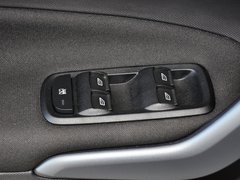 2013款 两厢 1.5L DCT 时尚型
