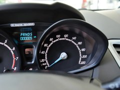 2013款 两厢 1.5L DCT 时尚型
