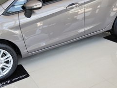 2013款 两厢 1.5L DCT 时尚型