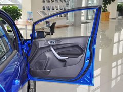 2013款 两厢 1.5L DCT 时尚型