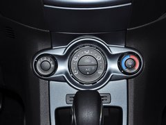 2013款 两厢 1.5L DCT 时尚型