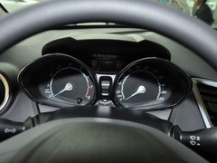 2013款 两厢 1.5L DCT 时尚型