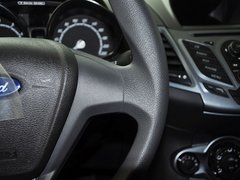 2013款 两厢 1.5L DCT 时尚型