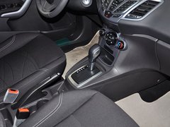 2013款 两厢 1.5L DCT 时尚型