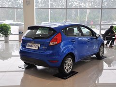 2013款 两厢 1.5L DCT 时尚型