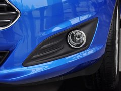 2013款 两厢 1.5L DCT 时尚型