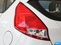 2013款 两厢 1.5L DCT 时尚型