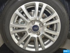 2013款 两厢 1.5L DCT 时尚型