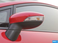 2013款 两厢 1.5L 手动 时尚型