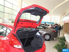 2013款 两厢 1.5L 手动 时尚型