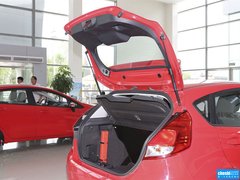 2013款 两厢 1.5L 手动 时尚型