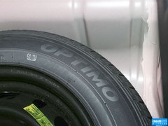 2013款 两厢 1.5L 手动 时尚型