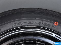 2013款 两厢 1.5L 手动 时尚型