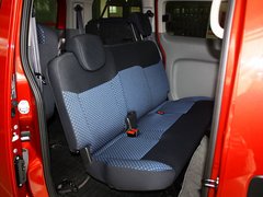 2013款 1.6L 手动 豪华型 国V 7座