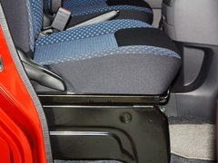 2013款 1.6L 手动 豪华型 国V 7座