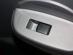 2013款 1.6L 手动 豪华型 国V 7座