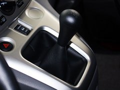 2013款 1.6L 手动 豪华型 国V 7座