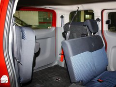 2013款 1.6L 手动 豪华型 国V 7座