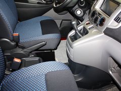 2013款 1.6L 手动 豪华型 国V 7座