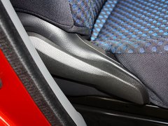 2013款 1.6L 手动 豪华型 国V 7座