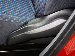 2013款 1.6L 手动 豪华型 国V 7座