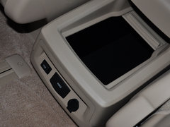 2012款 3.5L 自动 尊贵版 7座