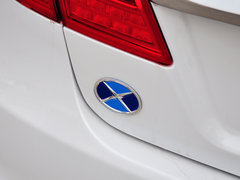2013款 1.8T 自动 精英型