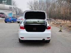 2013款 1.8T 自动 精英型
