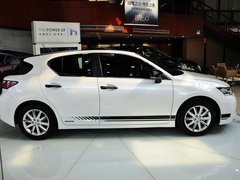 2013款 200h 1.8L CVT 暗夜骑士版