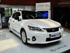 2013款 200h 1.8L CVT 暗夜骑士版
