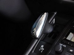 2013款 200h 1.8L CVT 暗夜骑士版