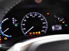 2013款 200h 1.8L CVT 暗夜骑士版