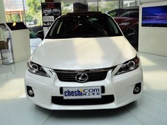 2013款 200h 1.8L CVT 暗夜骑士版