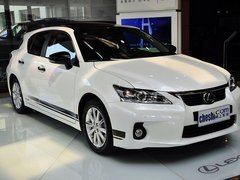 2013款 200h 1.8L CVT 暗夜骑士版