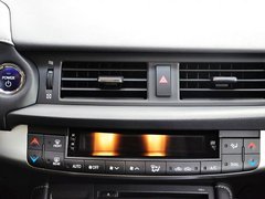 2013款 200h 1.8L CVT 暗夜骑士版
