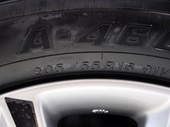 2013款 200h 1.8L CVT 暗夜骑士版