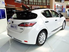 2013款 200h 1.8L CVT 暗夜骑士版