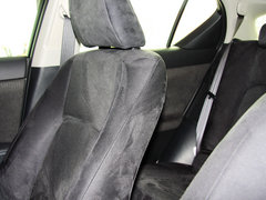 2013款 200h 1.8L CVT 暗夜骑士版