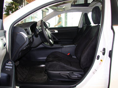 2013款 200h 1.8L CVT 暗夜骑士版