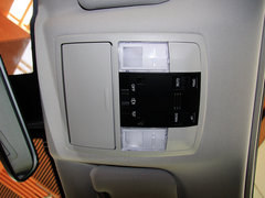 2013款 200h 1.8L CVT 暗夜骑士版