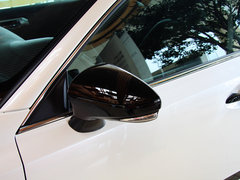 2013款 200h 1.8L CVT 暗夜骑士版