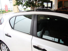 2013款 200h 1.8L CVT 暗夜骑士版