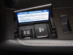2013款 200h 1.8L CVT 暗夜骑士版