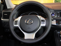 2013款 200h 1.8L CVT 暗夜骑士版