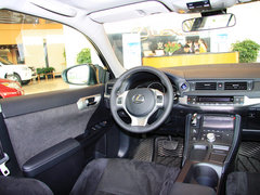 2013款 200h 1.8L CVT 暗夜骑士版