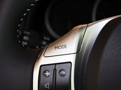 2013款 200h 1.8L CVT 暗夜骑士版